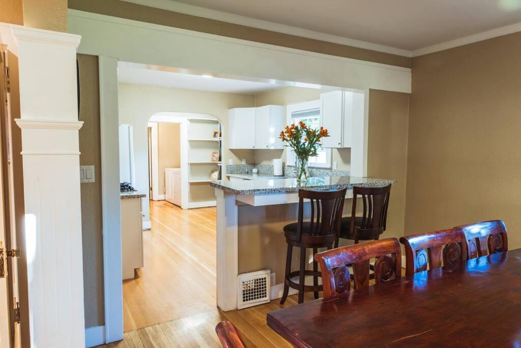 Lovely House Near Downtown, Home Away From Home! Chico Esterno foto